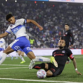 Un titular de la Católica fue operado por un rodillazo de Arturo Vidal y se pierde el partido con Boca