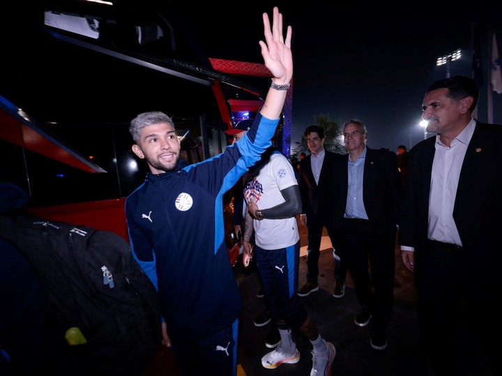 Julio Enciso en la salida de Paraguay. (Prensa Paraguay)