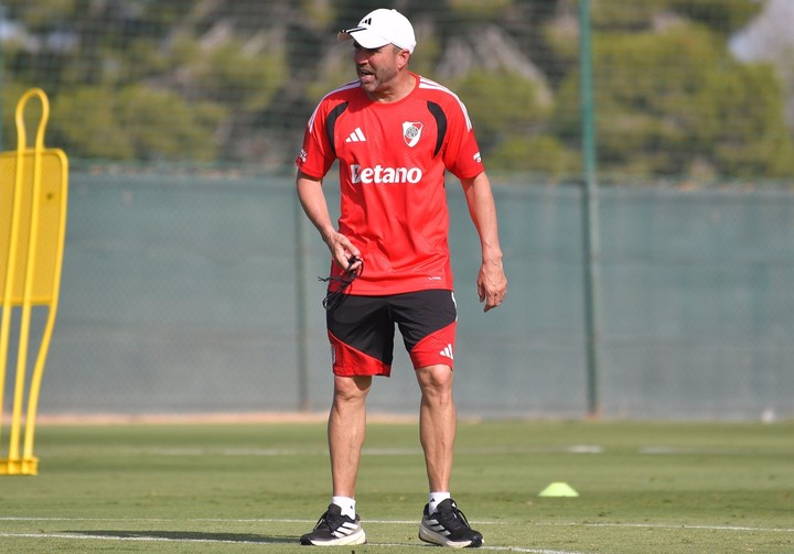 Coudet en acción en la pretemporada en Alicante (Prensa River).
