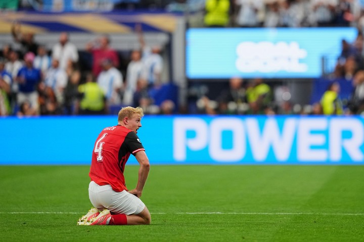 (AP Photo/Julio Cortez)