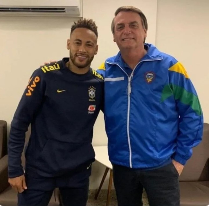 Neymar junto a Jair Bolsonaro