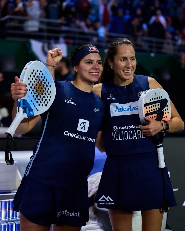 Delfina Brea y Gemma Triay avanzaron a las semis de Roma. (@premierpadel en IG).