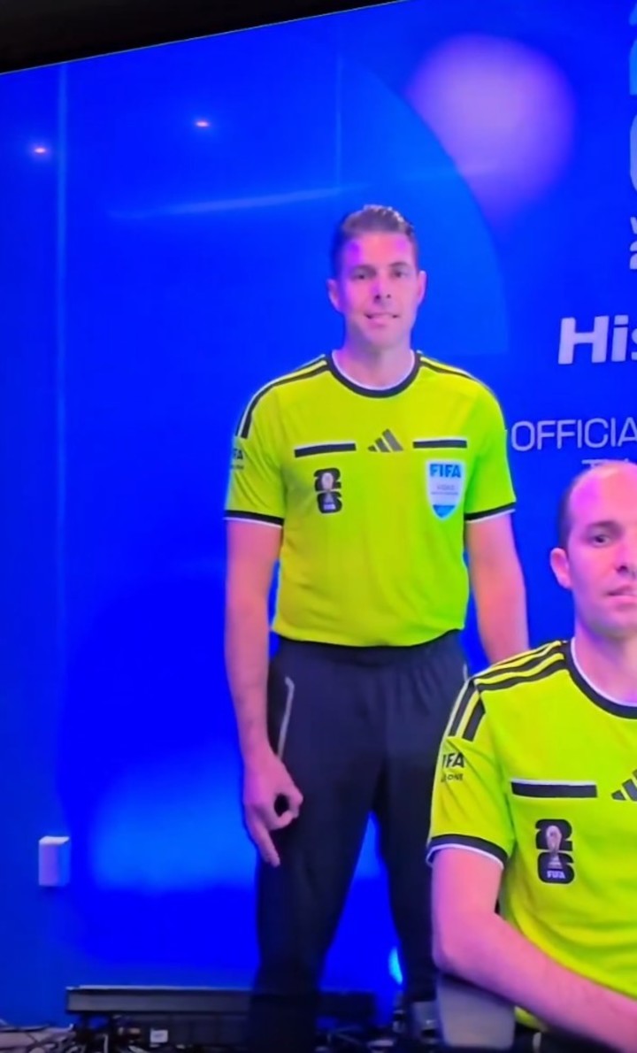 El gesto de Evans (FIFA).