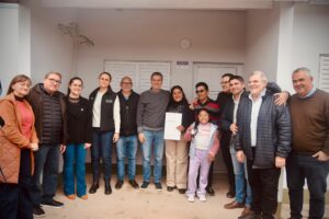 SAN BERNARDO: ZDERO ENTREGÓ VIVIENDAS RECUPERADAS Y CUMPLIÓ EL SUEÑO DE LA CASA PROPIA