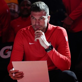 NBA: por primera vez en la historia, un latinoamericano fue contratado como entrenador principal