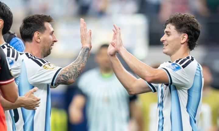 Messi y Julián Álvarez.