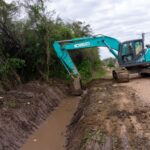 Sáenz Peña, el municipio avanza con la limpieza, adecuación y apertura de canales en el barrio San Cayetano