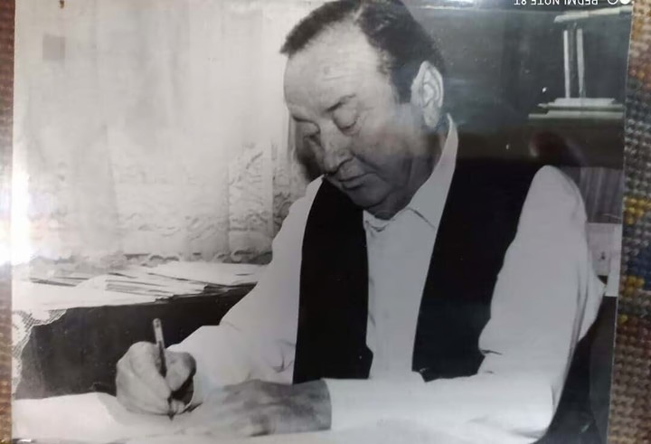 Constantin Radulescu fue entrenador de Rumania y, además, dirigió como juez de linea dos partidos del Mundial.