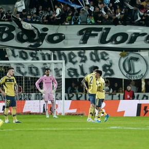 Noche para el olvido de Montero: tres goles y dudas antes de la vuelta en la Copa