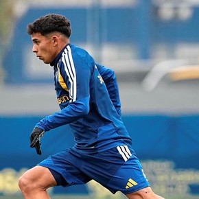 El delantero que cautivó a Arruabarrena y sería titular en el debut de su Boca