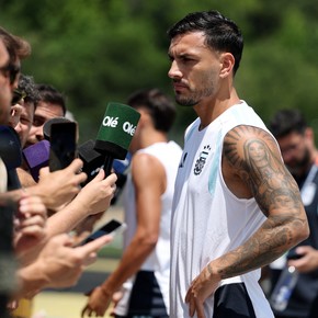Paredes: "Siempre me veo adentro del equipo" y "hace ruido ver afuera a Brasil"