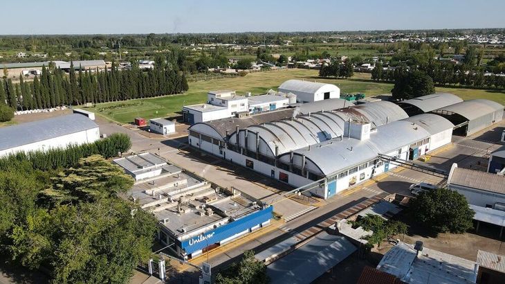 Unilever cerró su planta de Mendoza, en Guaymallén. Unilever cerró su planta de Mendoza, en Guaymallén.