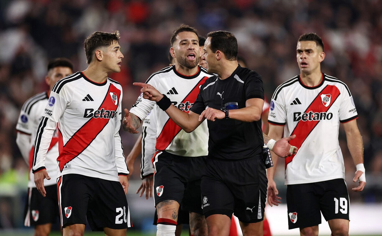 Martínez Quarta y otro error que costó caro. 