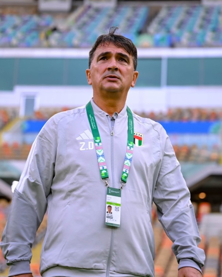 Zlatko Dalic, el DT de la selección emiratí. (@UAEFN)