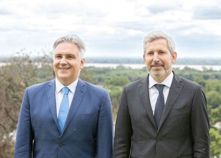 Martín Llaryora no viajará a París pero enviará una comitiva. Sí lo hará, en cambio, su par Rogelio Frigerio. Martín Llaryora no viajará a París pero enviará una comitiva. Sí lo hará, en cambio, su par Rogelio Frigerio.