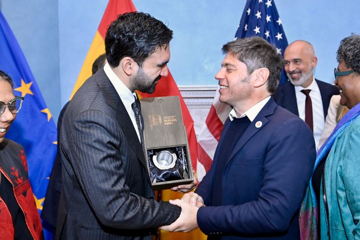 El alcalde Zohran Mamdani recibi&oacute; a Axel Kicillof en Nueva York.
