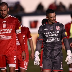 Las declaraciones del capitán de San Martín (T) contra su entrenador que sentenciarían su salida