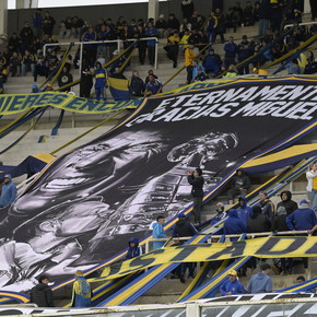 El trapo especial de la hinchada de Boca dedicado a Russo a un año de su fallecimiento