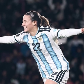 Juega en River, la descubrió el papá de Gallardo y brilla en la Selección: "Sueño con ganar un Mundial con Argentina" 