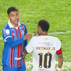 Increíble: Neymar se fue expulsado ¡por taparse la boca! en el partido de Santos
