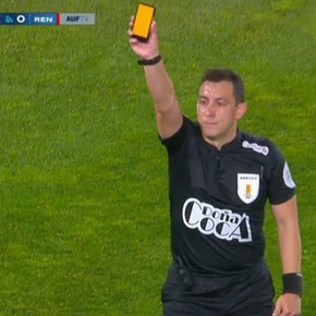 Los árbitros uruguayos estrenaron las tarjetas virtuales: ¿cómo funcionan?