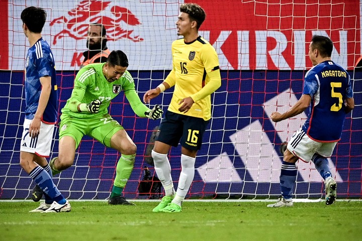 Japón vs. Ecuador. EFE/EPA/SASCHA STEINBACH