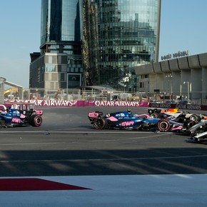 Golpe durísimo para Colapinto: chocó a Gasly y los dos quedaron fuera en Azerbaiyán